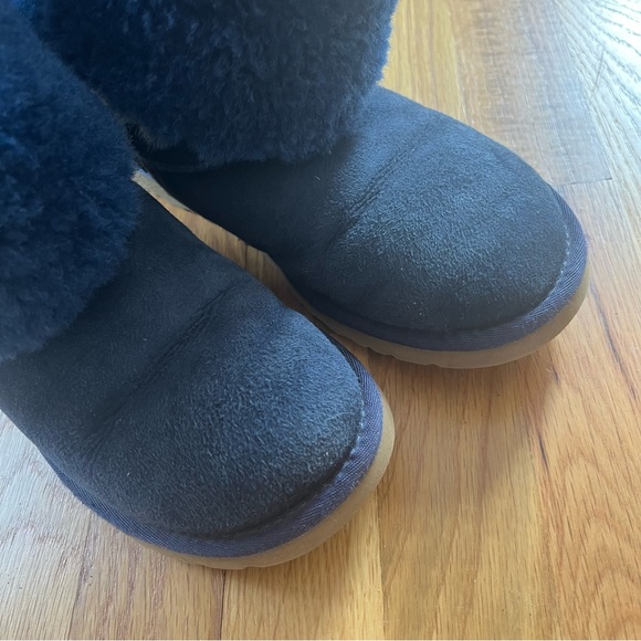 Navy Blue UGG Boots Tall - Picture 3 of 9